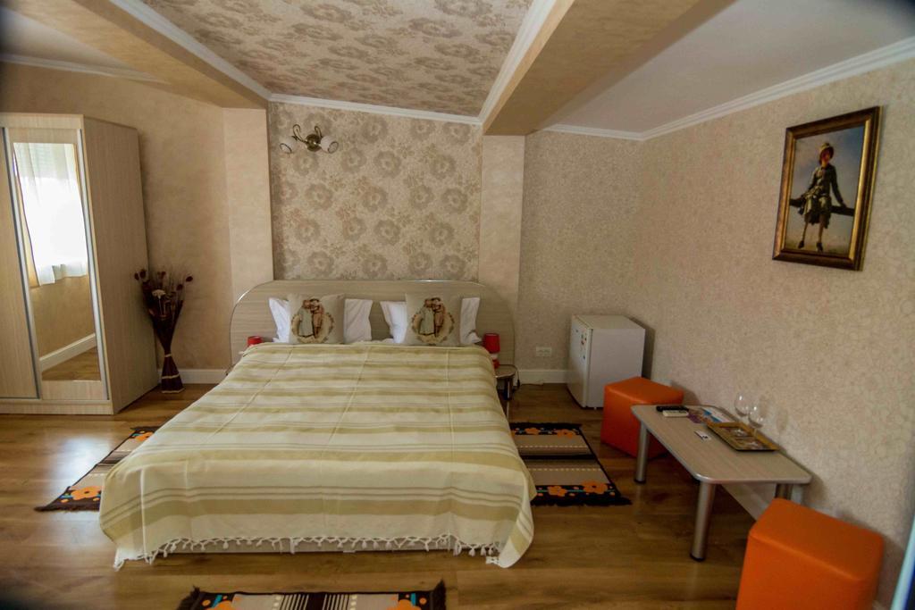 Hotel Floare De Iris Vama Veche Exteriér fotografie