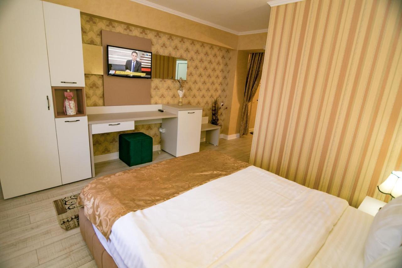 Hotel Floare De Iris Vama Veche Exteriér fotografie