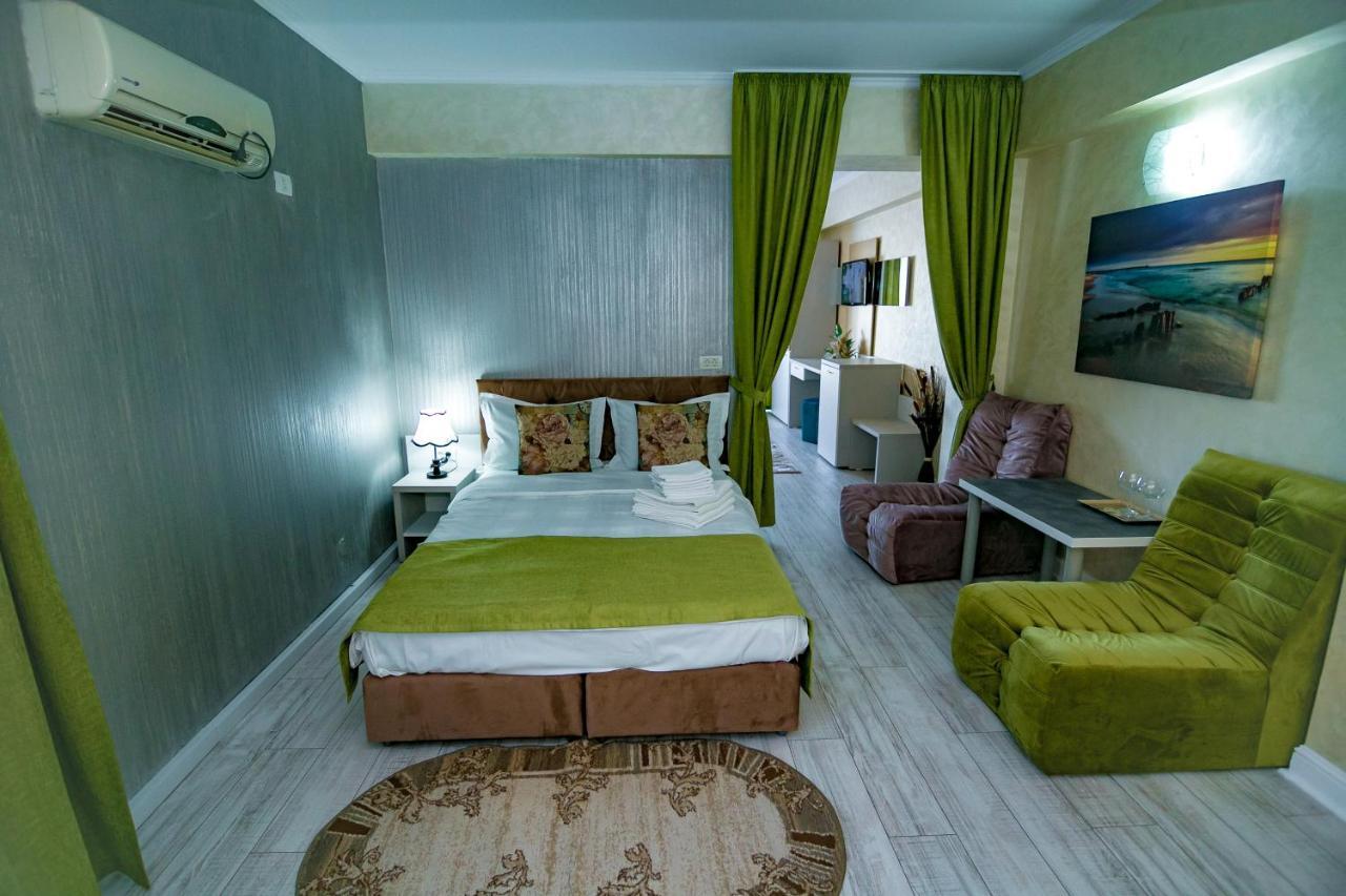 Hotel Floare De Iris Vama Veche Exteriér fotografie