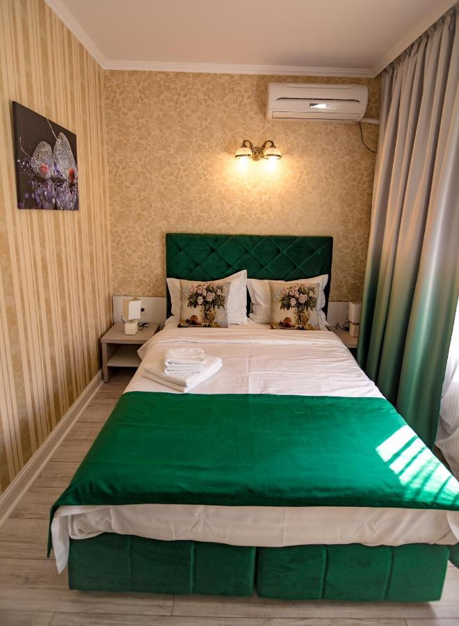 Hotel Floare De Iris Vama Veche Exteriér fotografie