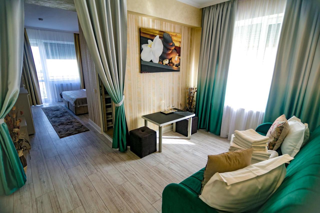 Hotel Floare De Iris Vama Veche Exteriér fotografie