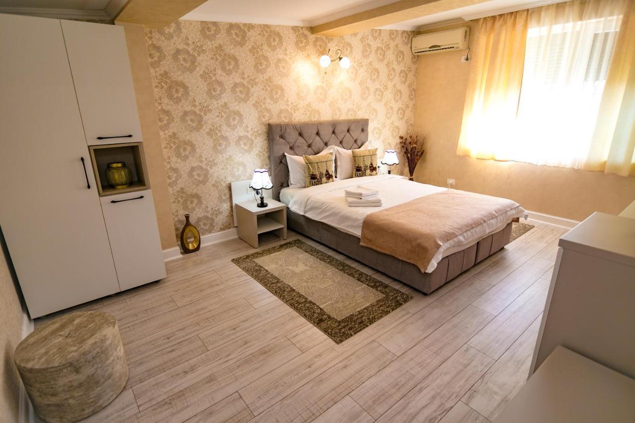 Hotel Floare De Iris Vama Veche Exteriér fotografie