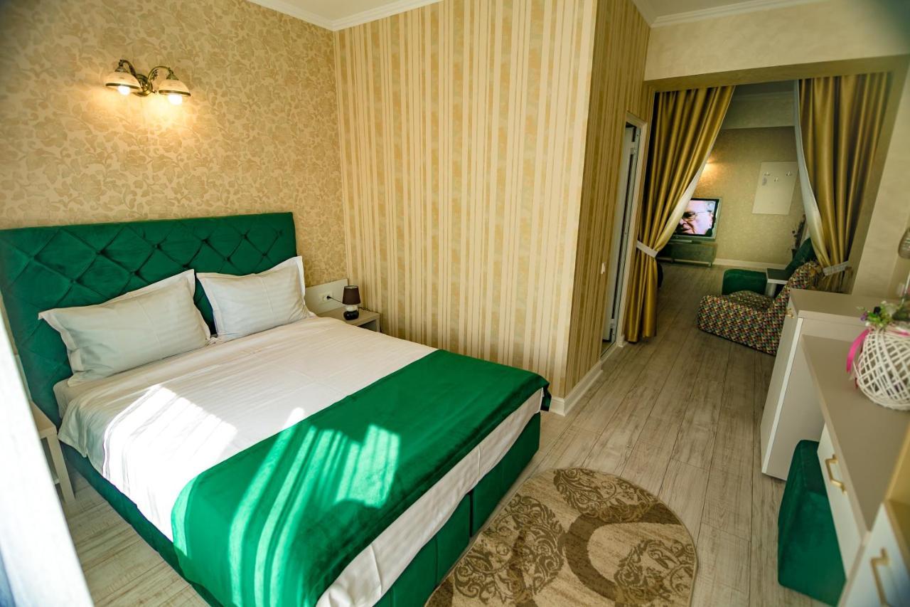 Hotel Floare De Iris Vama Veche Exteriér fotografie